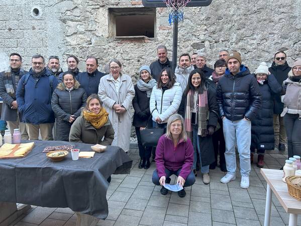 Februar 2025: Study Visit in Bled, Slowenien // Beim Studienbesuch in Slowenien besuchen die Teilnehmenden einen Landwirtschaftsbetrieb in der Region Gorenjska